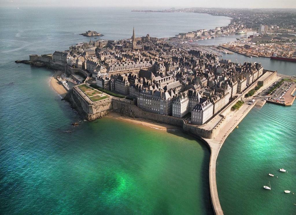 La Coloniale Apartment Saint-Malo Exterior photo